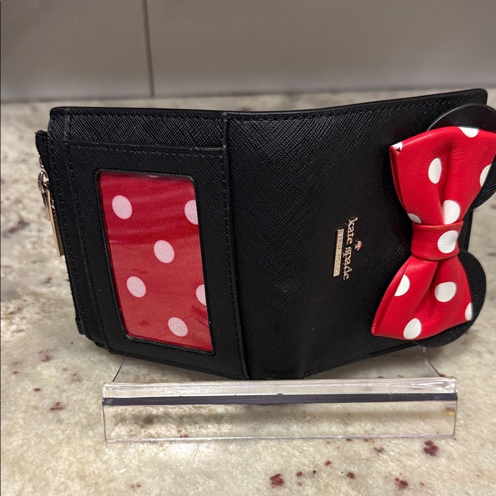 Kate Spade New York X Minnie Mouse Adalyn Wallet - Picture 5 of 7